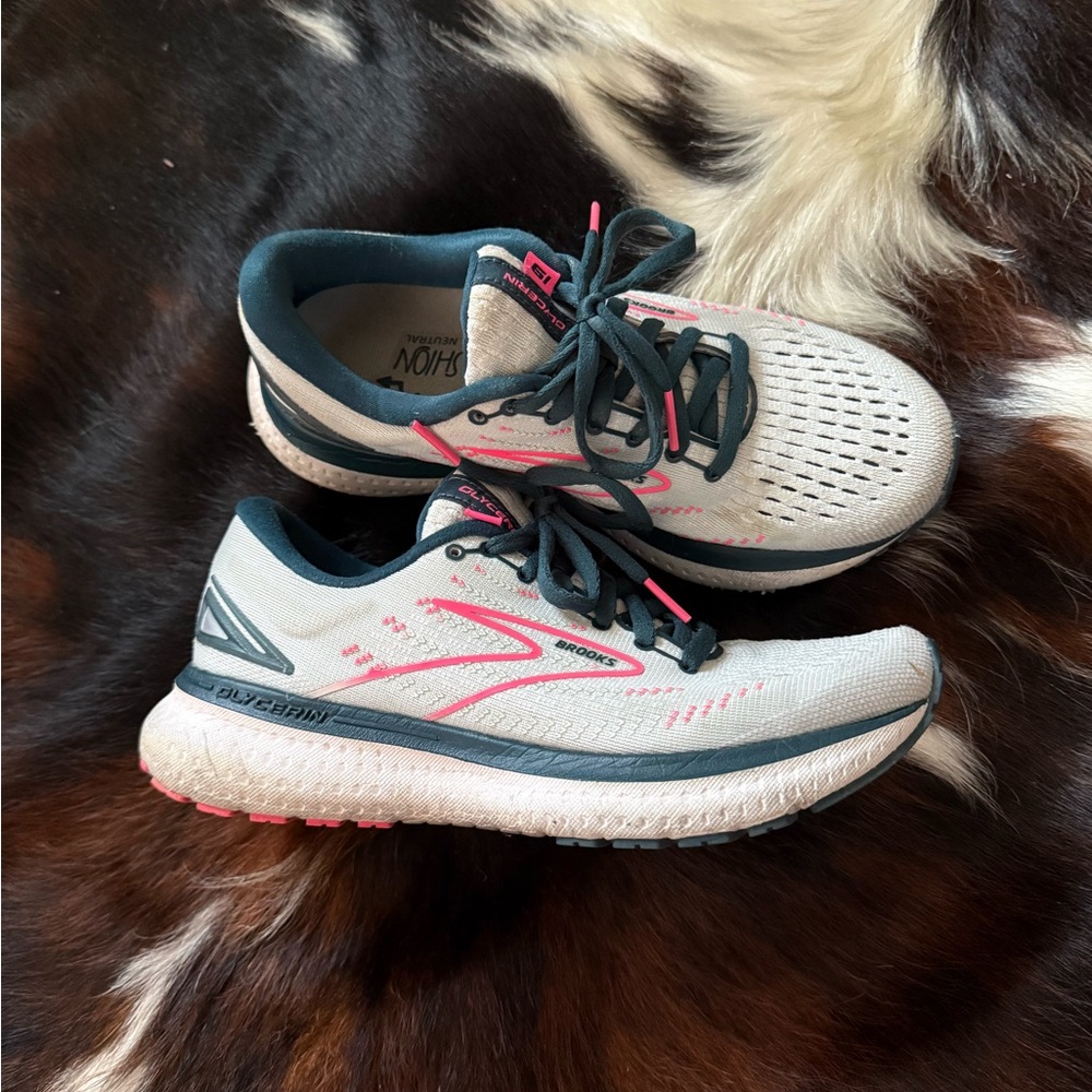 Brooks glycerin 19